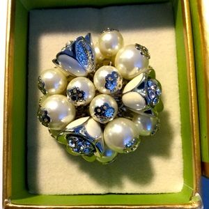 Spring Street Pearl Bobble Ring
